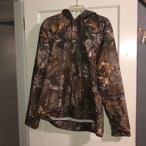 Camouflage real tree under armor hoodie